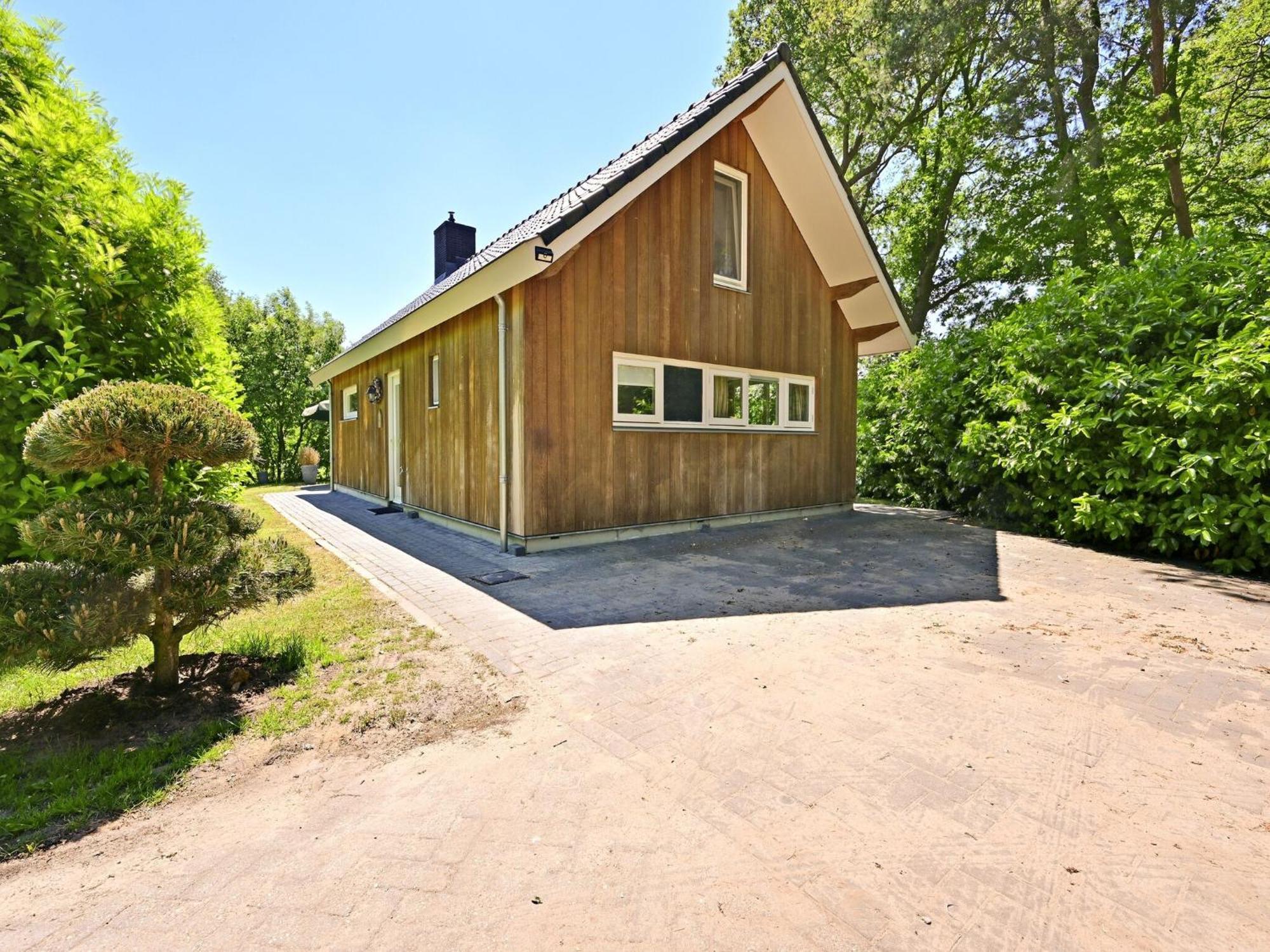 Chalet With Gorgeous View Of The Natural Surroundings Weerselo 외부 사진